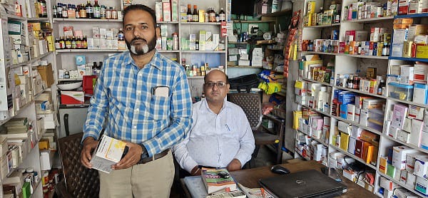 A team led by Zonal Licensing Authority Balaram Luthra conducted a surprise inspection of drug shops.